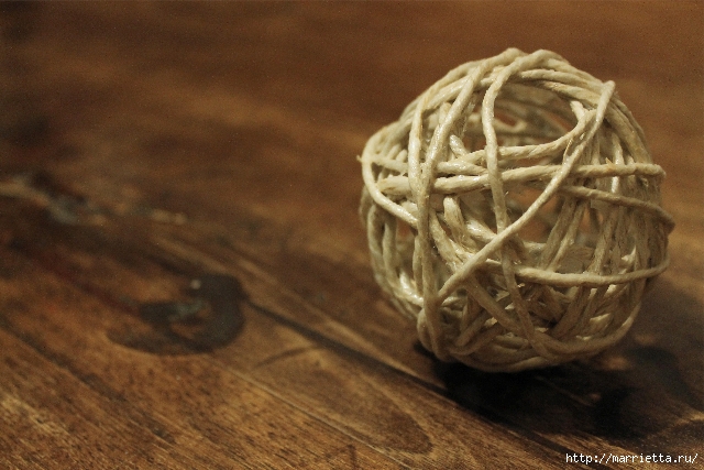 елочные шары из ниток (9) (640x427, 224Kb)