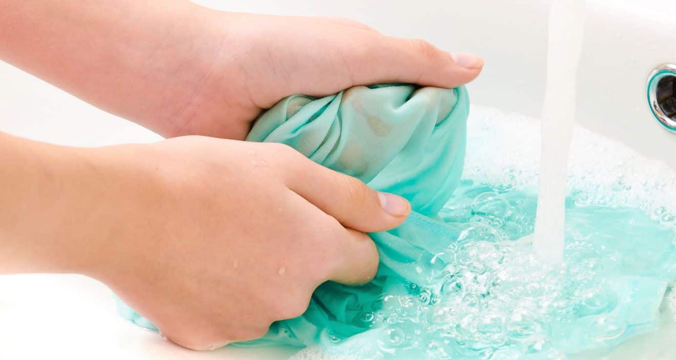 Избавление от запаха при помощи воды 