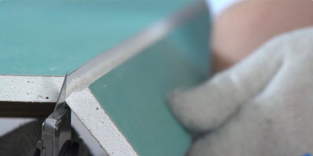 Раскроите листы гипсокартона