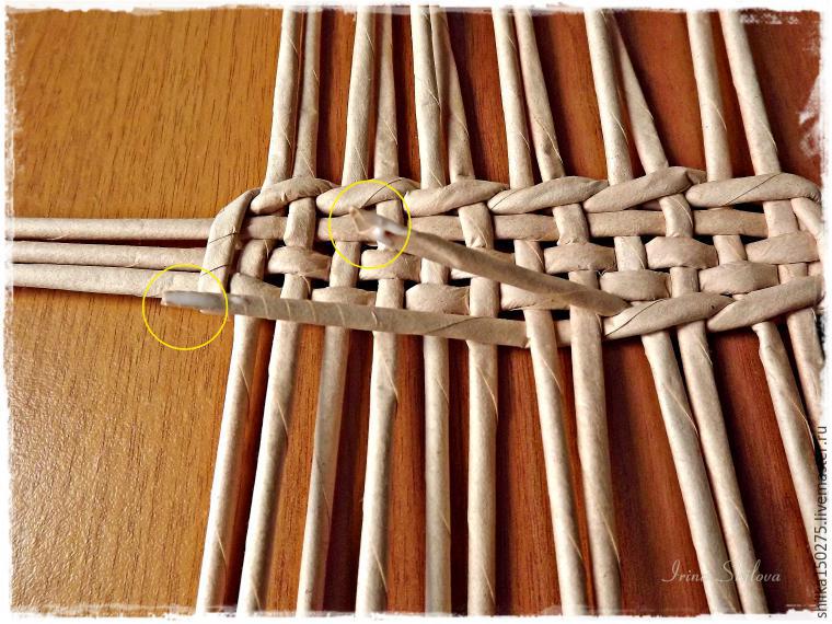 Мастер-класс: плетём лапоточки-оберег из бумажных трубочек, фото № 10