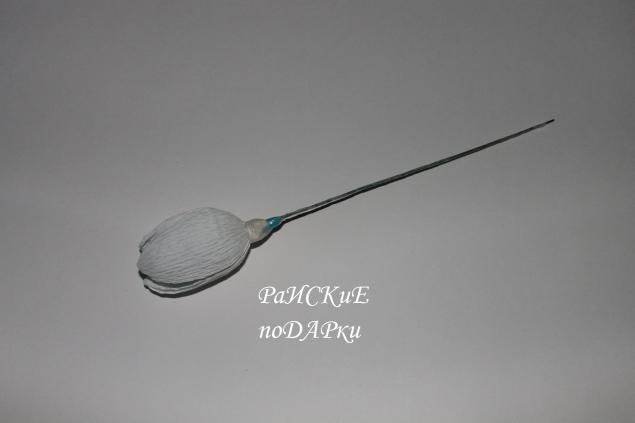 Новогодняя корзинка с подснежниками и конфетами, фото № 16