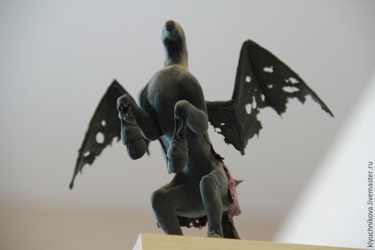 Мастер-класс по созданию скульптуры коня Непобедимого из бархатного пластика, фото № 16