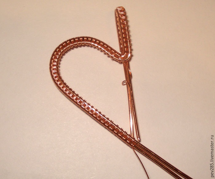 Делаем подвеску-сердечко из проволоки в технике Wire Wrap, фото № 15
