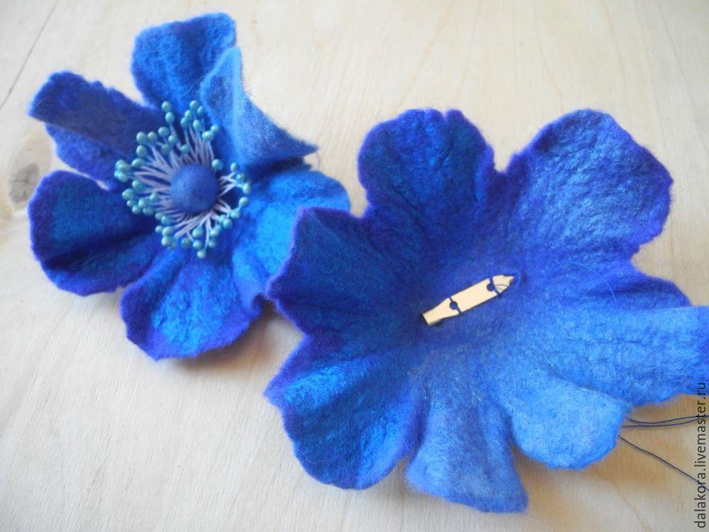 Создаем симпатичные брошки-цветы из шерсти, фото № 25