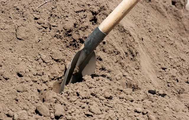 Как копать канаву