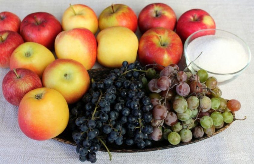Яблоки, виноград и сахар