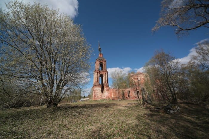 Весна и храмы: 30 фото заповедных мест России