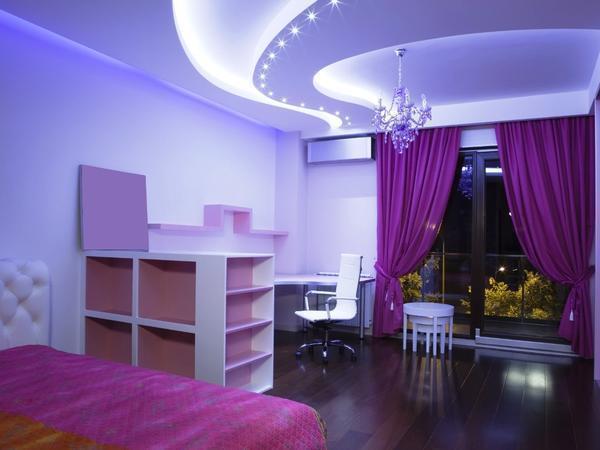 Многоуровневые потолки можно обустраивать лишь в спальне с достаточной высотой потолочных перекрытий