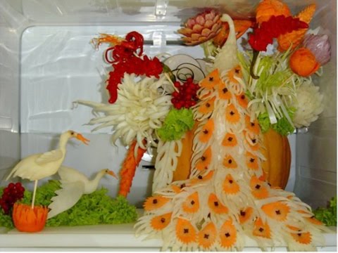 Павлин из дайкона ( Peacock from daikon )