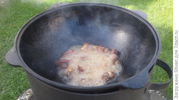 Жарим мясо