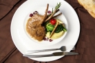 Каре ягненка с розмарином и чесноком