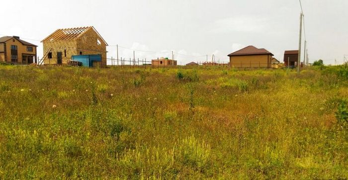 В случае если владелец участка начинает строительство без разрешения специализированных органов, то в будущем у него могут возникнуть проблемы и финансовые утраты строительство индивидуального жилого дома