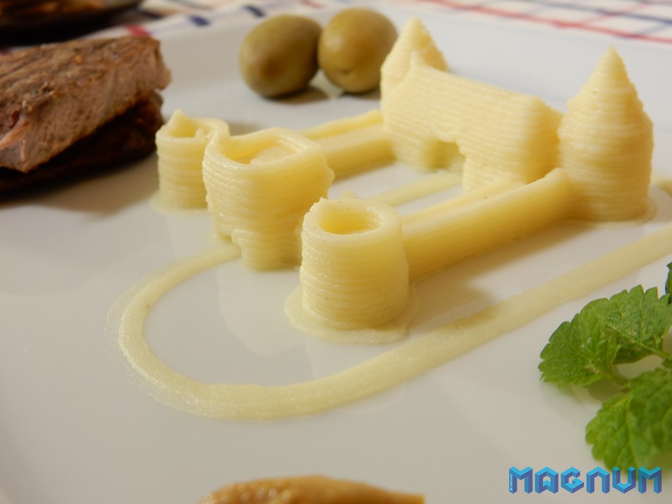 фото 3Д печати картошкой с помощью приставки Паста