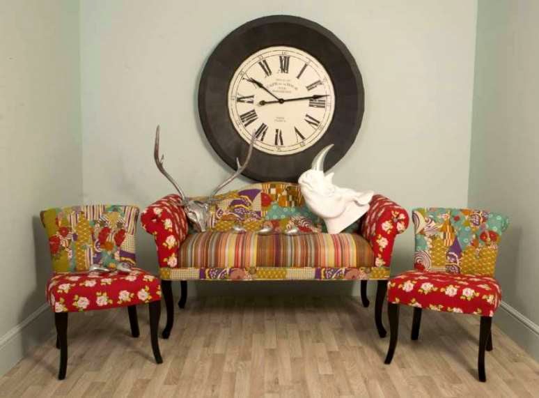 Разноцветный диван в стиле бохо