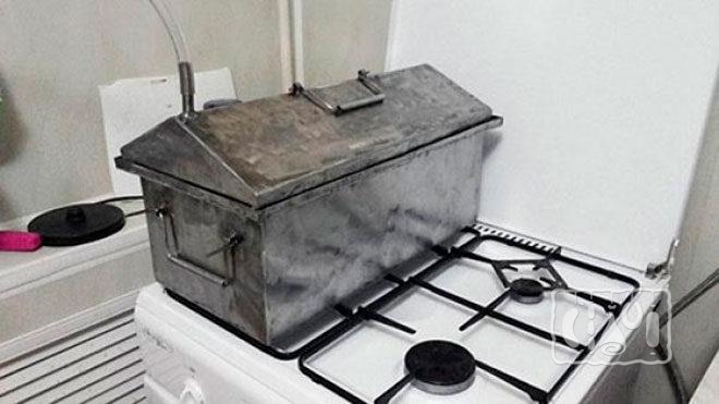 Небольшая коптильня на газовой плите Использование коптильни на газу