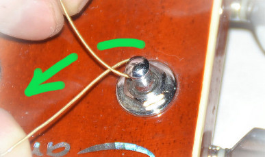 Замена (установка) струн на акустической гитаре