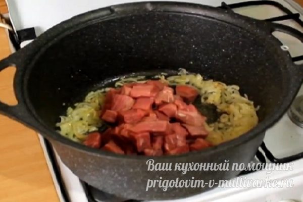 добавляем мясо