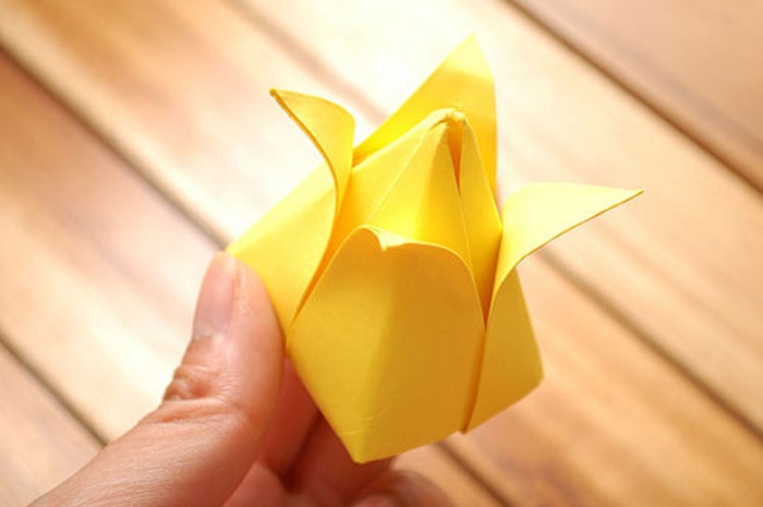 Как сделать тюльпаны из гофрированной бумаги – схема, фото 7