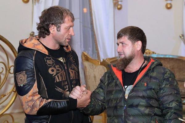 Александр Емельяненко и Рамзан Кадыров Александр Емельяненко и Рамзан Кадыров - Lenta.ru