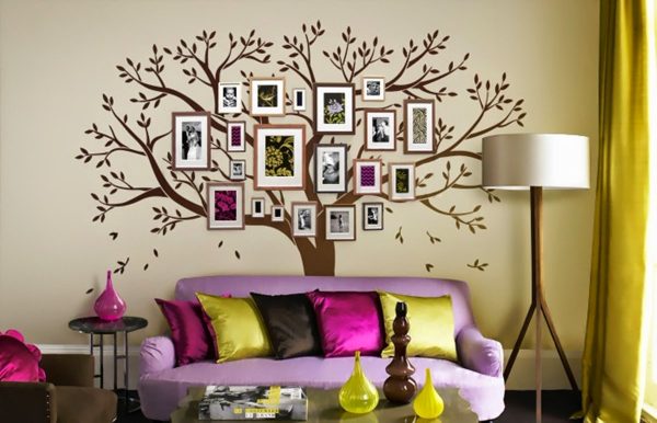 Рисунок дерева на стене