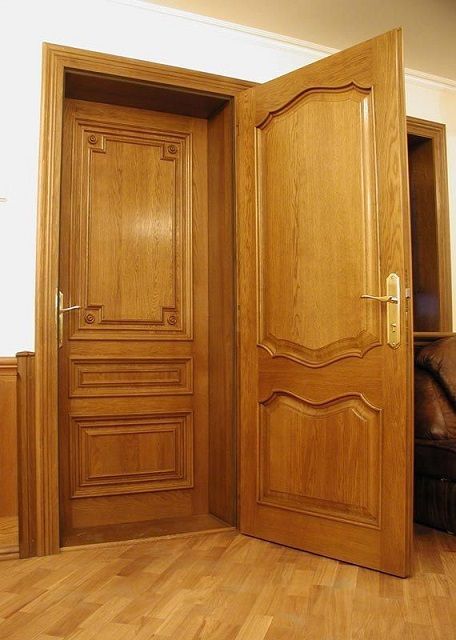 Как сделать дверь из досок своими руками