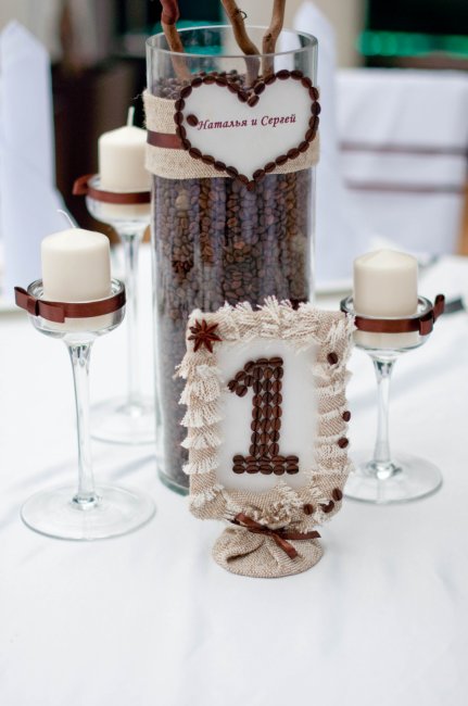 Ваза с кофейными зернами