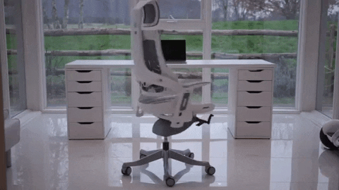удобное компьютерное кресло