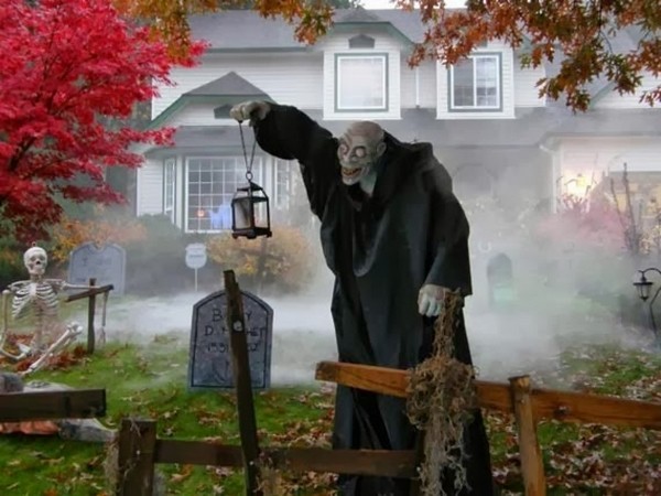 Декор на Hallowen для двора
