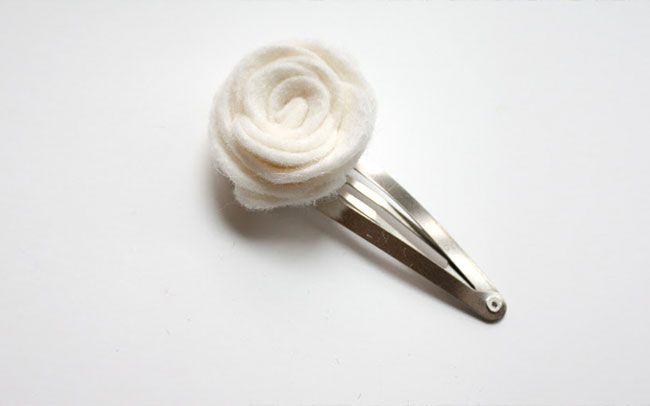simple hairclip